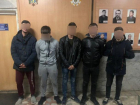 Развлечения молодежи в Кишиневе: отправились на поиски «приключений» с муляжом АК-47
