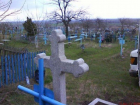 В Глодянском районе труп задушенного мужчины найден прямо у ворот кладбища