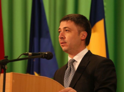 Нервная дрожь, пьянство в клубе: чем известен экс-глава Криулянского района