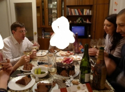 Киртоакэ возмутила публикация скандальных фото и видео о пьянке с «серийным убийцей» 