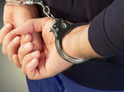 Задержаны молодчики, пытавшиеся задушить таксиста