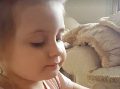 Дочь Анжелы Гонцы потребовала на видео называть ее по фамилии отца