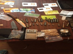 Патроны и наркотики обнаружили в доме молодого человека в Кишиневе