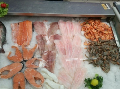 Продавщица супермаркета испортила романтический вечер жителю Кишинева и его возлюбленной