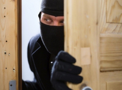 Дезертирство, грабеж и попытка побега: солдату из Кишинева и его подельнику вынесли приговор