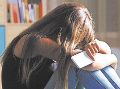 Телевизор и социальные сети опасны для психики подростков, - ученые