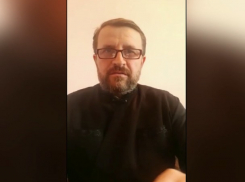 Лгущий или оболганный? Священник обвиняет полицию в подтасовке ковид-данных смертности