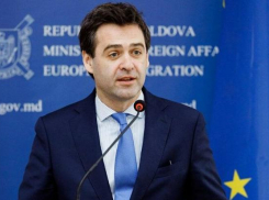 Попеску: надо учиться у Армении отдаляться от России