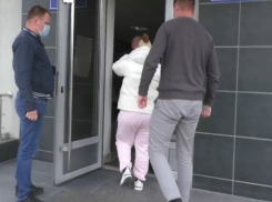 Сельская сутенерша вербовала бедных девушек для проституции в Турции