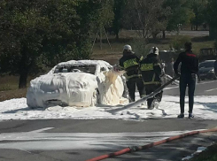 В Леовском районе на трассе загорелся автомобиль, его водитель пострадал