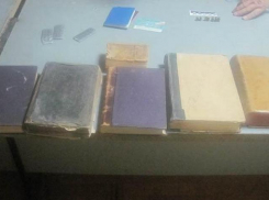Патроны, старинные книги и психотропные препараты пытался провезти через границу молдаванин