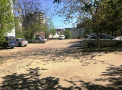 Вместо социального объекта и подземной парковки в центре Кишинева решили построить многоэтажку 