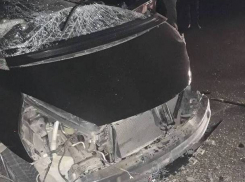 В столкновении грузовика с легковым авто на въезде в столицу пострадали два человека 