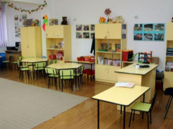 Скандал в детском садике в Ниспоренах - воспитательница накричала на детей и подняла на них руку