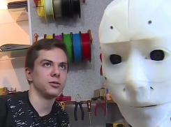 Домашнего робота с «человеческим» характером создал школьник в Бендерах