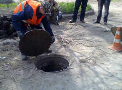 Рабочие в Чадыр-Лунге отравились скопившимся в канализации газом: один человек умер 