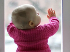 Трагедия в больнице: двухлетняя девочка погибла, выпав с четвертого этажа