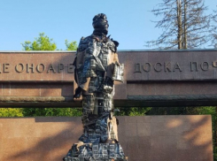 Получив пощечину, унионисты отправились воевать с памятником Ленину в Кишиневе