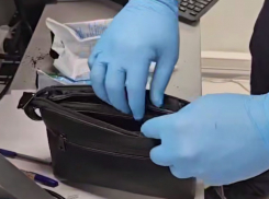 Иностранка задержана за попытку вывоза более 62 тыс. долларов без декларирования