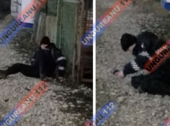 Женщина-полицейский напилась до чертиков и валилась с ног на глазах изумленных прохожих