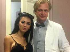 «Великолепную» грудь после операции по ее увеличению показала фанатам секс-бомба «Дома-2» из Молдовы 