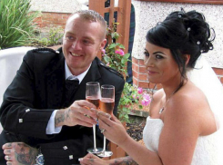 Муж с женой похудели на 88 кг и сыграли красивую повторную свадьбу