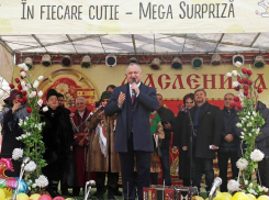 Игорь Додон принял участие в проводах Масленицы 