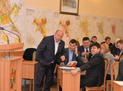 Социалисты добились, чтобы вопросы по незаконным стройкам столицы решились в первую очередь