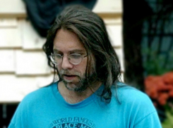 Секс-рабство с пытками и клеймением лобков пережили девушки у лидера секты