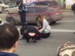 Автомобиль сбил женщину на пешеходном переходе в центре Кишинева