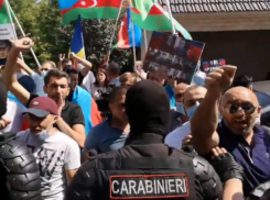 Стычка у посольства Армении в Кишиневе – азербайджанцы подрались с армянами