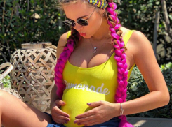 Беременная Ксения Дели впервые показала свой большой живот: «Какая прелесть!»