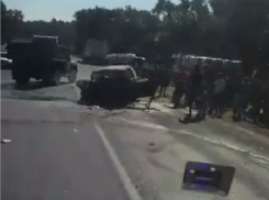 Автомобиль превратился в груду железа и сгорел в ДТП: пострадали водитель и несовершеннолетний