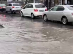 Улица Бэнулеску-Бодони снова превратилась в лужу – названа причина