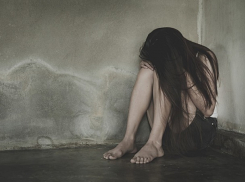 Жительница Молдовы обвинила кума семьи в изнасиловании несовершеннолетней