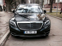 СМИ: У Цуцу появился новенький люксовый автомобиль