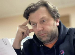 Алайба о кредитах: «Дети всё равно заплатят — либо бедностью, либо за развитие»