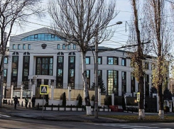 Скандально объявленные персонами нон грата российские дипломаты покинули Молдову