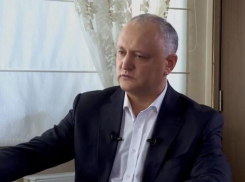 - Никто не пойдет воевать за Санду, а общий враг Молдовы – это PAS, - Додон
