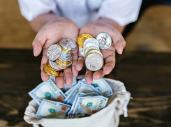 Евро и доллар продолжают расти: курсы валют на понедельник, 28 ноября  