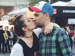 Поцелуи, лабутены и флаг Молдовы: Топ-7 фото с безумного концерта The Prodigy в Кишиневе