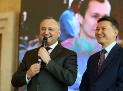 Игорь Додон предложил провести в 2019 году в Молдове Чемпионат мира по шахматам среди женщин