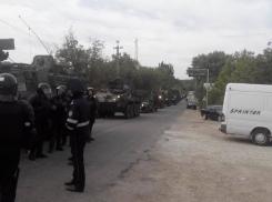 Социалисты почти на час задержали танки НАТО на границе РМ 