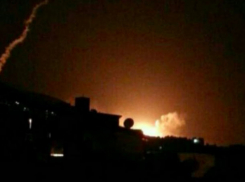 США, Британия и Франция начали бомбежку Сирии