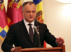 Срочно спасать Кишинев от деградации после задержаний чиновников примэрии призвал Игорь Додон