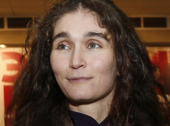 Кинорежиссер и мать пятерых детей скончалась от страшной болезни в возрасте 37 лет 