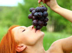 Лучшим лекарством от депрессии оказался виноград, - ученые