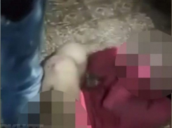 Несовершеннолетняя девушка, над которой издевались молодые люди в детсаду Яловен, сбежала из дома