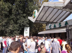 В Кишиневе выстроились огромные очереди за билетами на футбольный матч Молдова-Россия