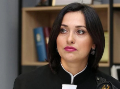 Судья: почему зарплата министра – 50 тыс., а хирурга – 15?
